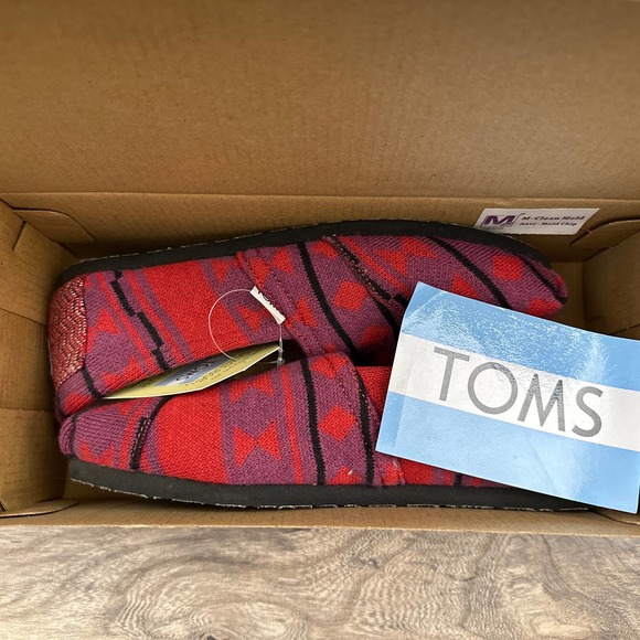 NIB Toms Classic Red Knit Faux Shearling Square Toe Flats Loafers 8 38.5 - Picture 8 of 9